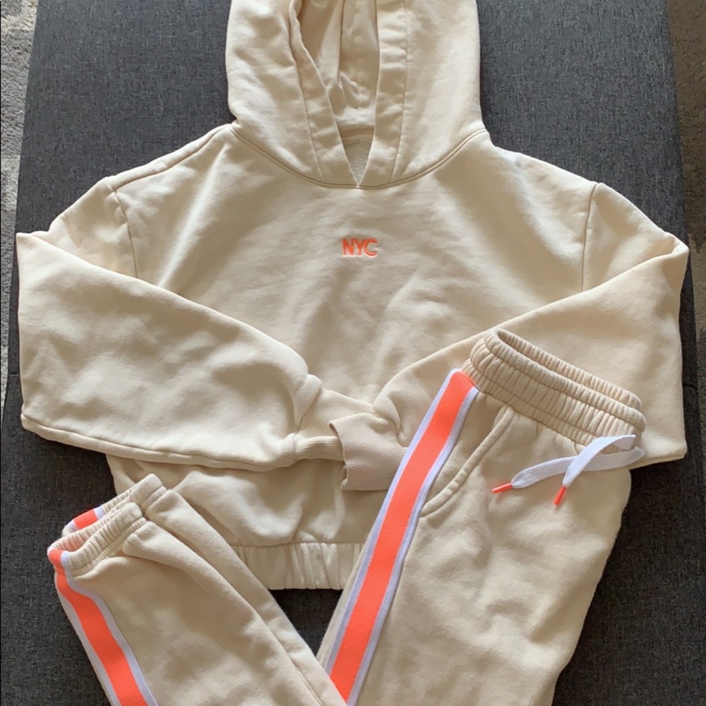 H&M sweat outfit